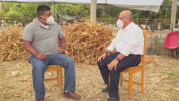 Maestros en vida, serie del IEEPO en homenaje a docentes