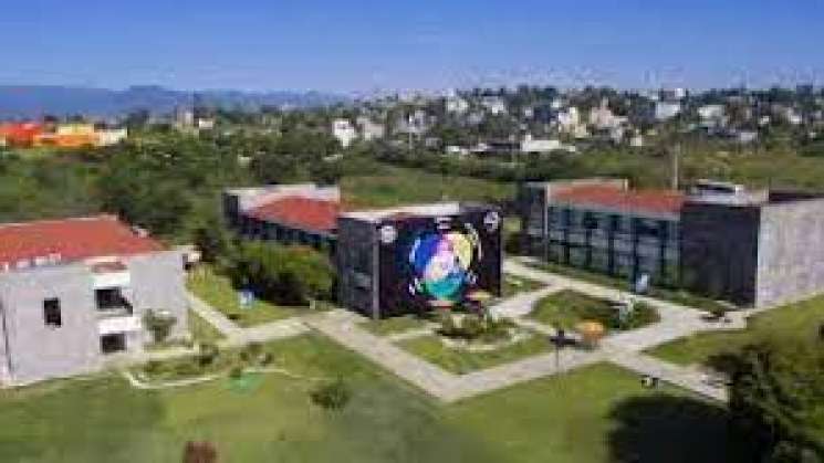 Refrenda CENEVAL a la Anáhuac Oaxaca como Líder en Programas 