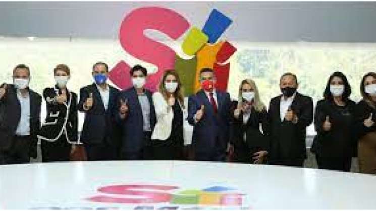 Si por México pide no participar en consulta de revocación 