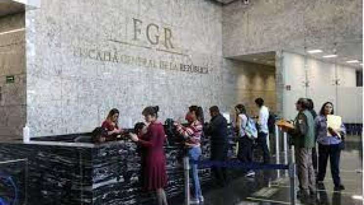 FGR despide a policías, peritos y agentes del MP