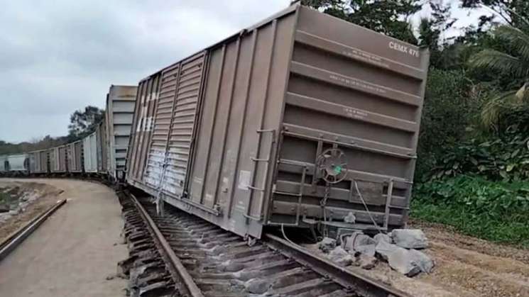 En Oaxaca, se descarrilla el tren del Istmo de Tehuantepec