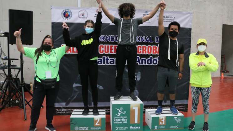 Realizan primer Torneo Nacional de Salto con Cuerda Acrobático