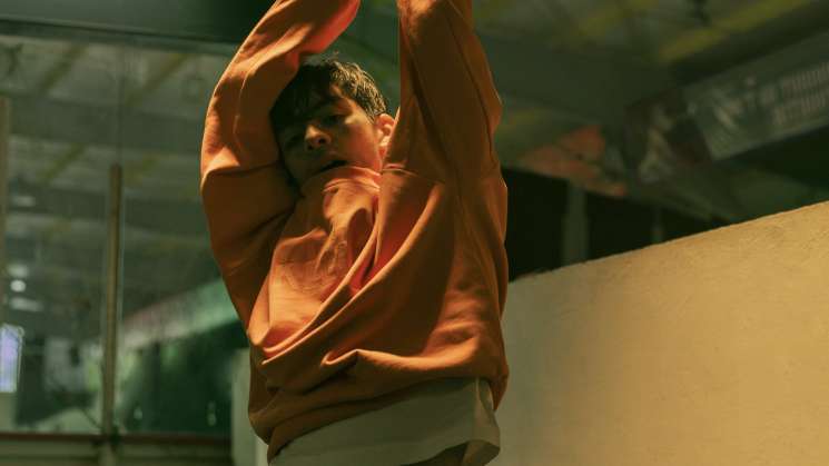 Donovan Carrillo se estrena como modelo de Calvin Klein 