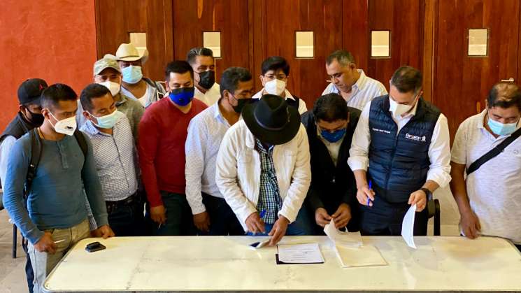  AMH y UIPAS  firman acuerdo tras tomas y bloqueos en Oaxaca