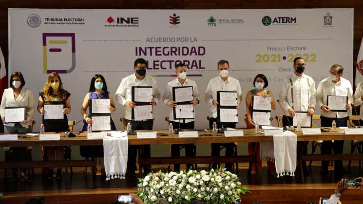 INE y TEPJF signan pacto con autoridades electorales y partidos