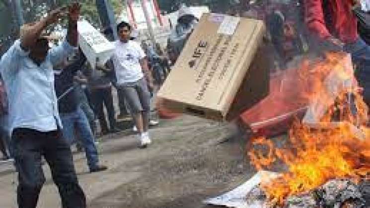 Oaxaca con quemas de urnas en varios municipios, mayoría en paz