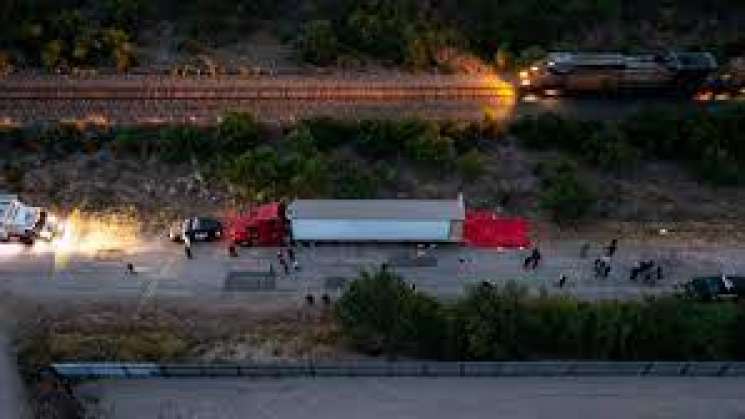 En Texas, 22 mexicanos de 50, mueren por asfixia en tráiler 