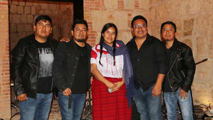 Promueve UTVCO preservación de lenguas originarias   