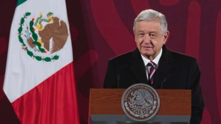  AMLO anuncia reestructuración de deuda externa para 2025