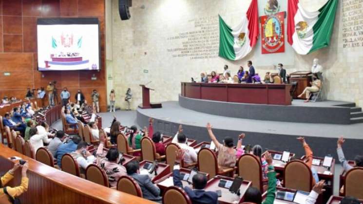 Aprueba Congreso modificar nombres a dependencias gubernamentales