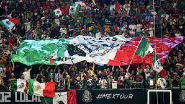 Sanciona FIFA a México con multa y partido a puerta cerrada