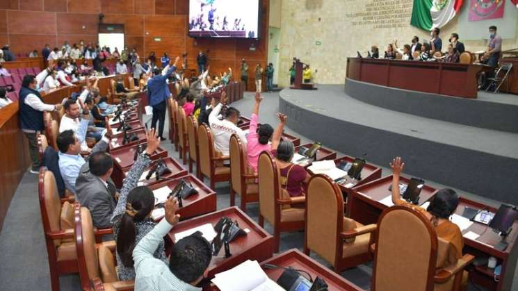 Pide Congreso local a ediles profesionalizar policías municipales