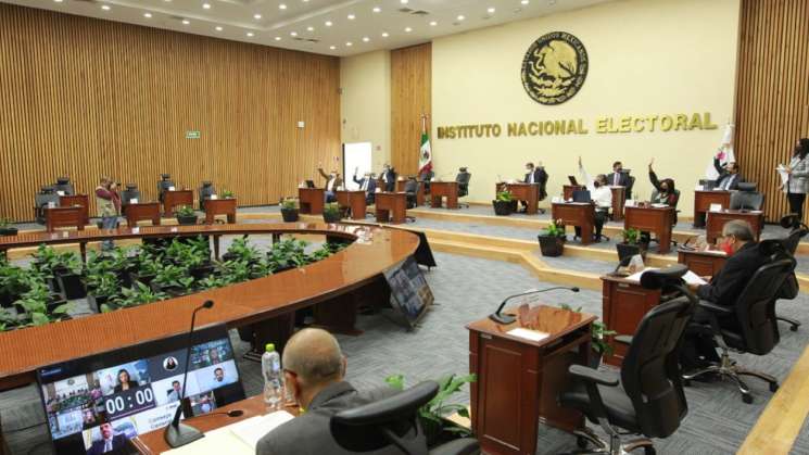 INE presenta controversia constitucional contra Plan B