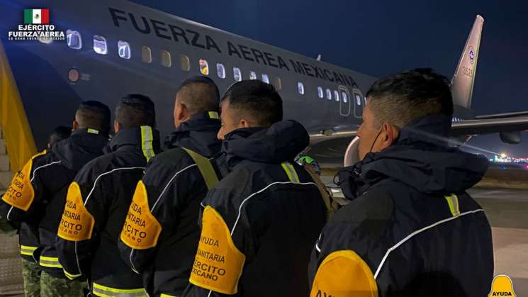 Equipo mexicano de rescate llega a Turquía