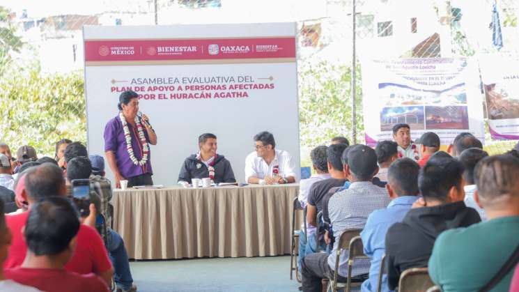 Salomon Jara realiza gira por la costa de Oaxaca