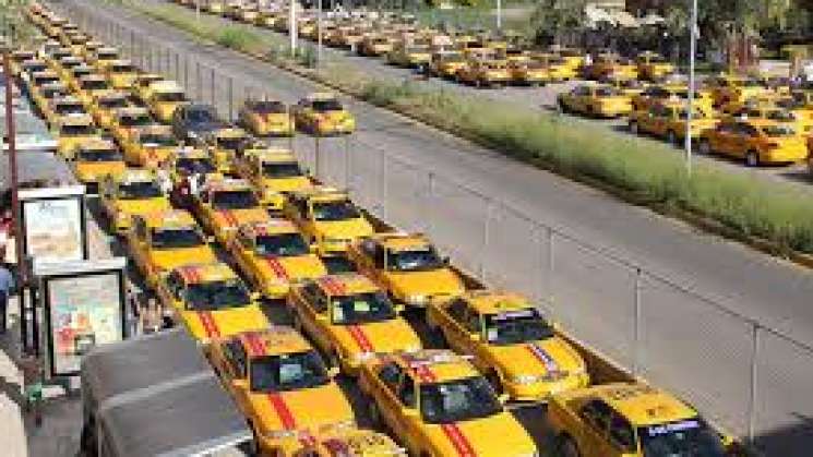 Inicia veda de trámites para concesiones de transporte público 