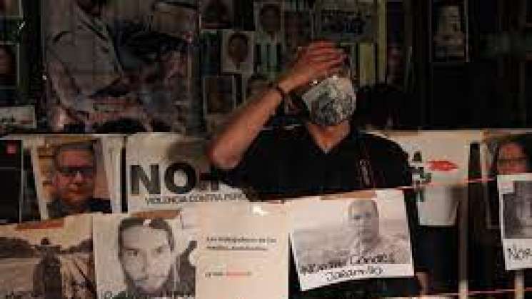 Sufren periodistas latinoamericanas violencia en medios