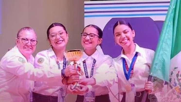 Mexicanos ganan medalla de oro en Festival de Ciencia de Rumania