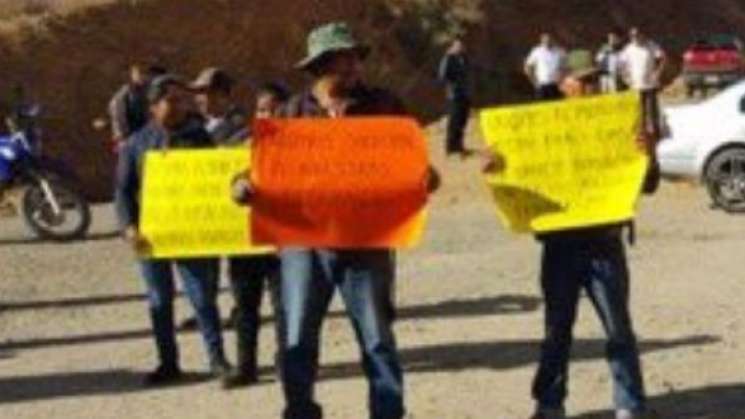 Convoca Sego a San Vicente Coatlán levantar bloqueo en autopista