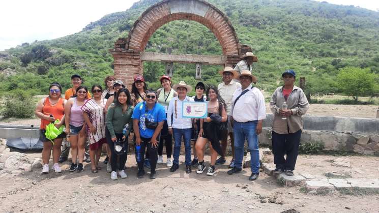 Oaxaca fortalece vínculo cultural con jóvenes mexicoamericanos