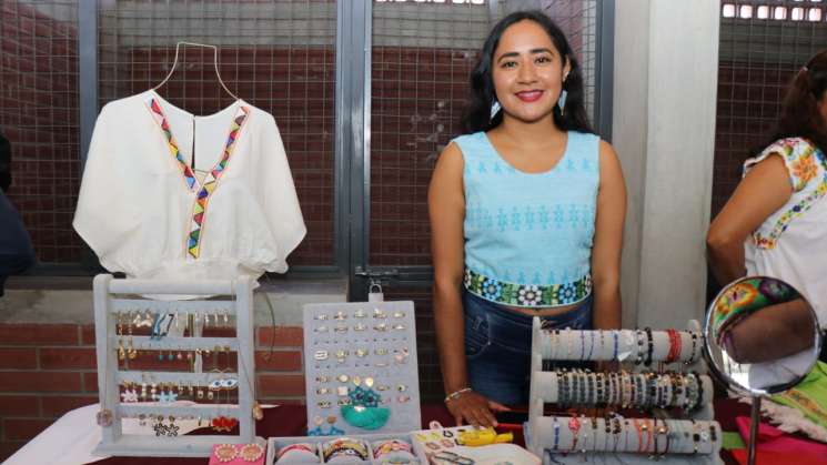 Mujeres, sector que más se prepara para productividad y empleo