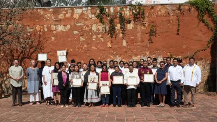 Seculta respalda la creación literaria en lenguas indígenas  