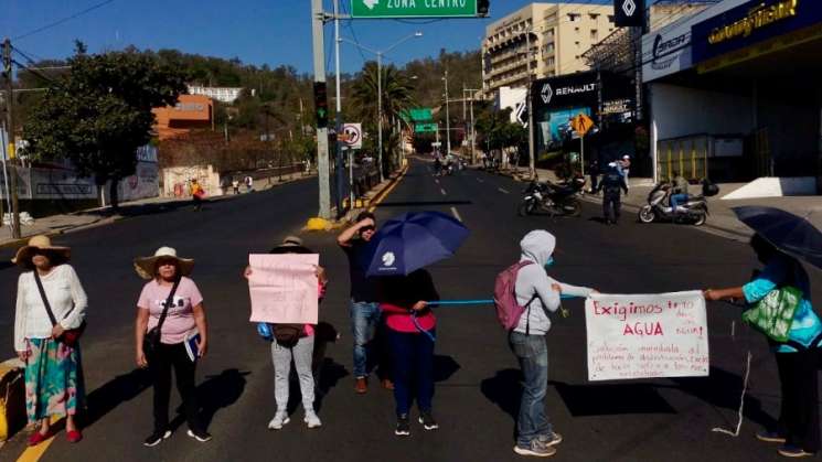 Protestas y bloqueos por crisis de agua en capital oaxaqueña 