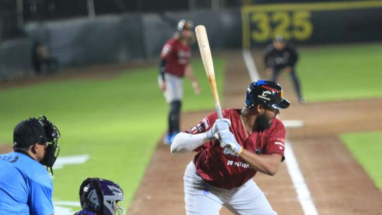 Conspiradores cae ante Guerreros, en debut como local en LMB