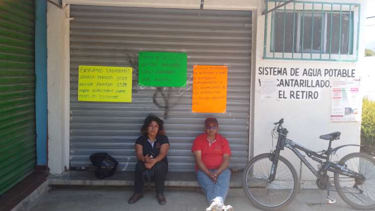 Trabajadores piden salida del Titular de Comisión de Agua,Oaxaca 