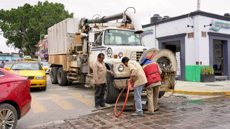Continúa Soapa con desazolves preventivos de alcantarillas 