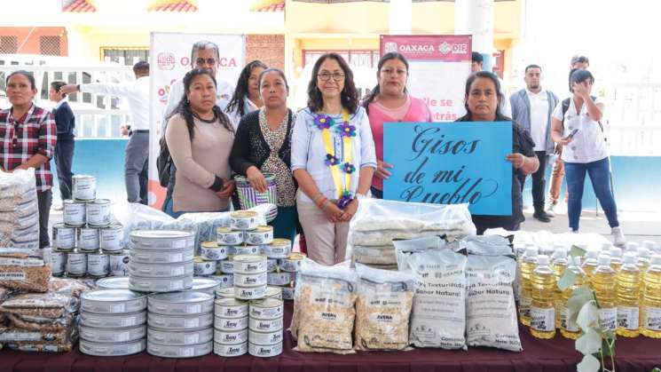 Reciben 302 mil oaxaqueñ@s dotación alimentaria anual del DIF 