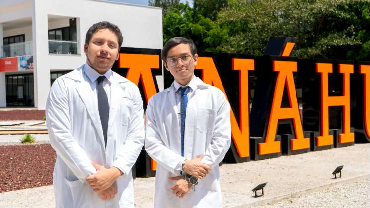  Estudiantes Anáhuac Oaxaca en el Mayor Centro Médico del Mundo 