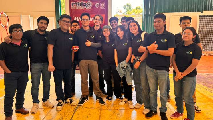 Estudiantes de Mecatrónica de la UTVCO ganan Torneo Robomatrix