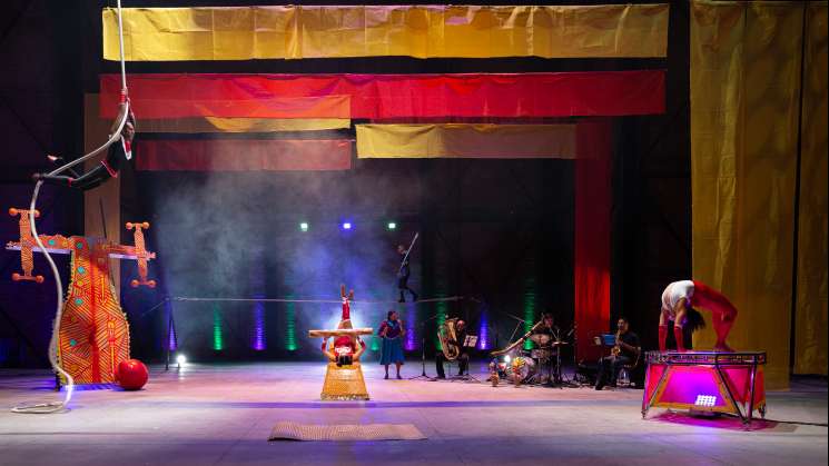 La compañía Transatlancirque presenta Ndátuvi Ínuu en el CENART
