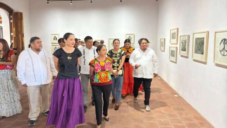 Inauguran exposición de Toledo en la Casa de Cultura de Juchitán 