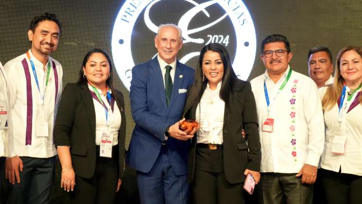 Recibe Oaxaca Premio Espíritu de Excelencia en España 