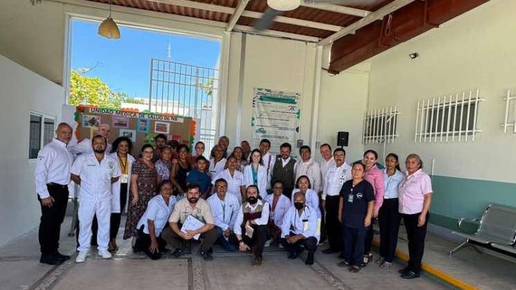 Sheimbaum recorre clínicas de salud en Puerto Escondido 