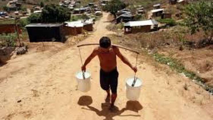En Oaxaca,15 de cada 100 habitantes, sin acesso al agua entubada 