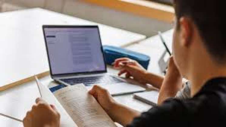 Ofrece Google 30,000 becas para cursos de IA gratis en México