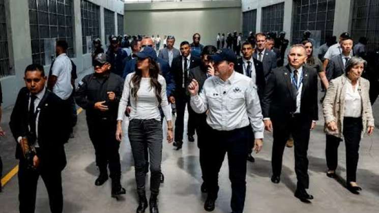 Acude Cuahutemoc Blanco a Fiscalía de Morelos a declarar