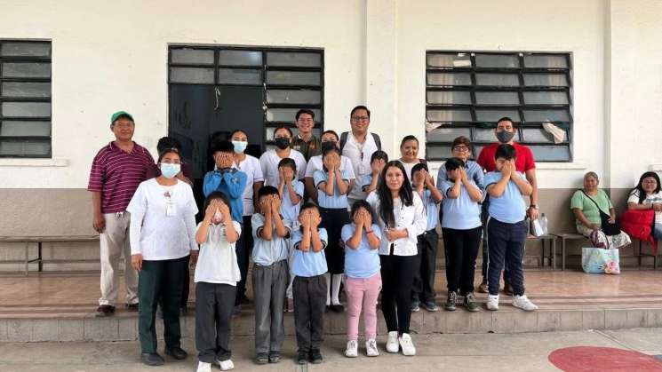 Celebra DIF Oaxaca eliminación de comida chatarra en escuelas