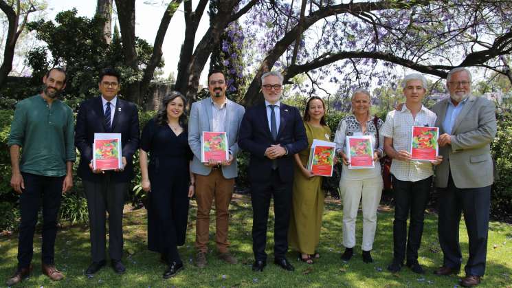 Embajada Suiza reconoce a agentes de cambio en México 