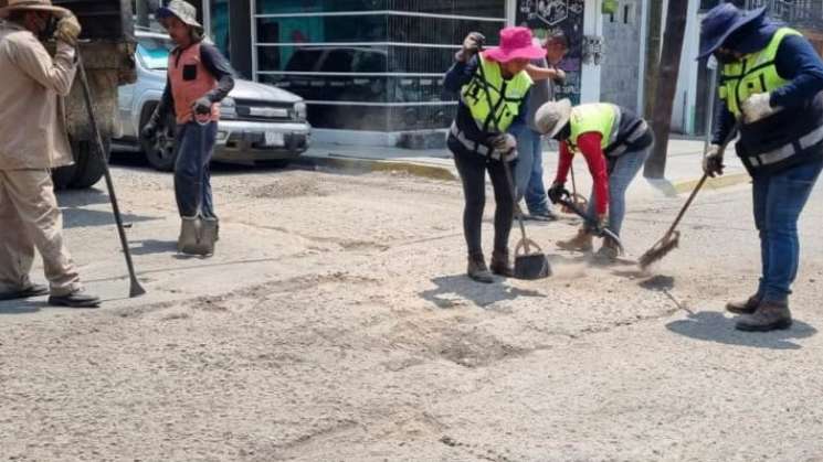 Avanza Plan de Bacheo y Reencarpetamiento en Municipio de Oaxaca