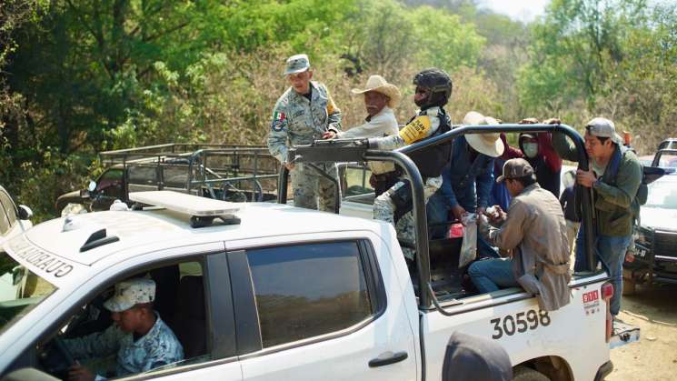 Siguen labores para controlar incendio en Sto. Domingo Tomaltepec