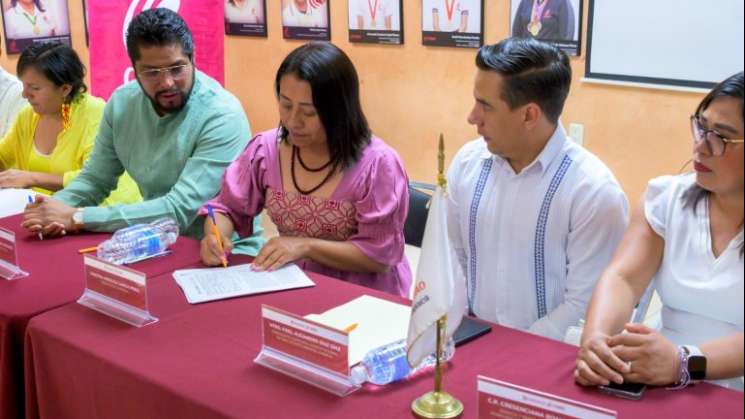 Firman Cobao y Ayuntamiento de San Jacinto Amilpas convenio 