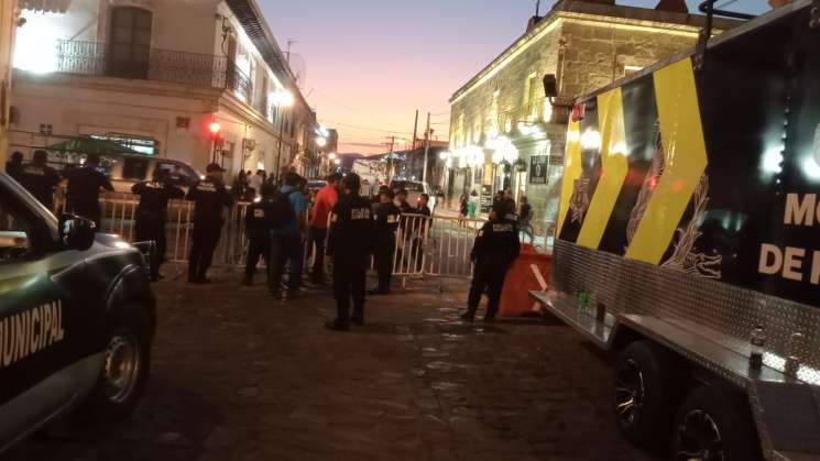 Culmina sin incidentes concierto de Molotov en la Alameda de León