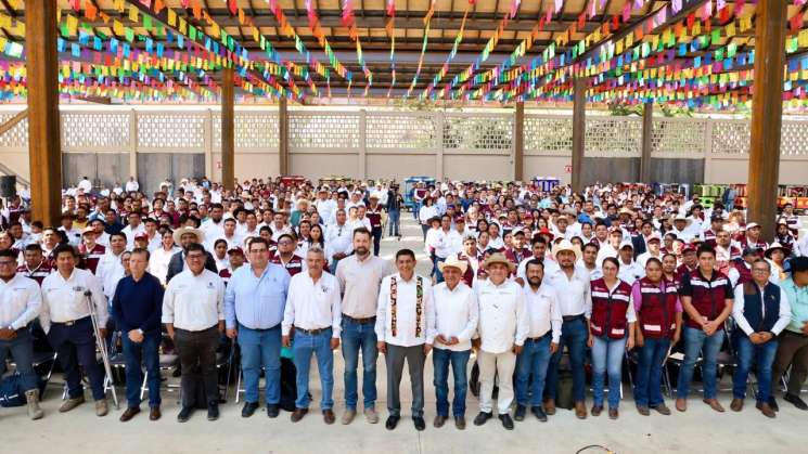 Forja Salomón Jara nuevo horizonte productivo del campo oaxaqueño