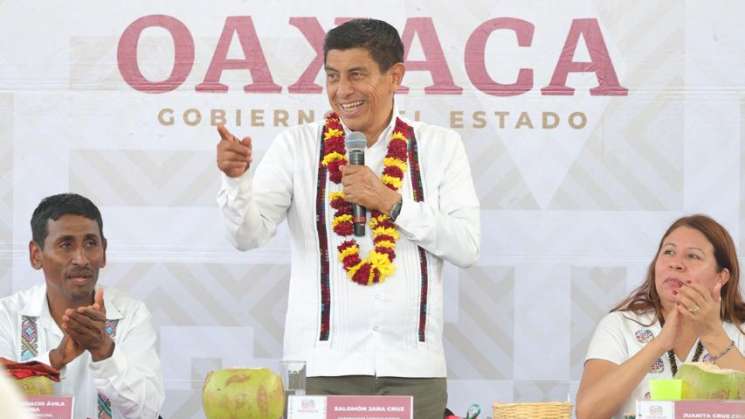 Impulsa Gobierno de Oaxaca transformación de Santa María Cortijo