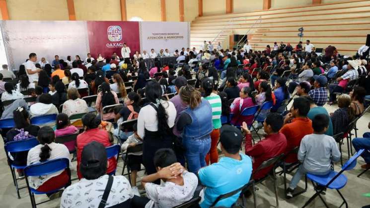 Zahuatlán recibirá más programas sociales: Salomón Jara