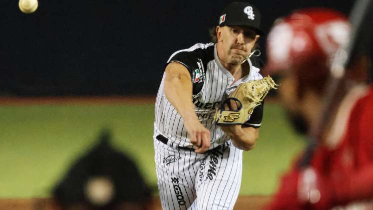 Guerreros de Oaxaca limpia a El Águila de Veracruz